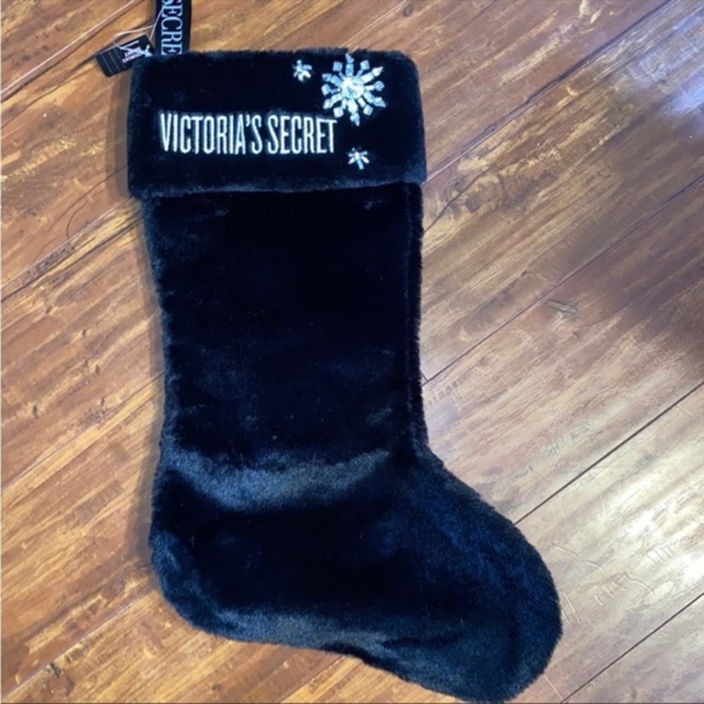 NWT Victoria’s Secret 2019 Black Plush Rhinestone Snowflake Stocking 18"